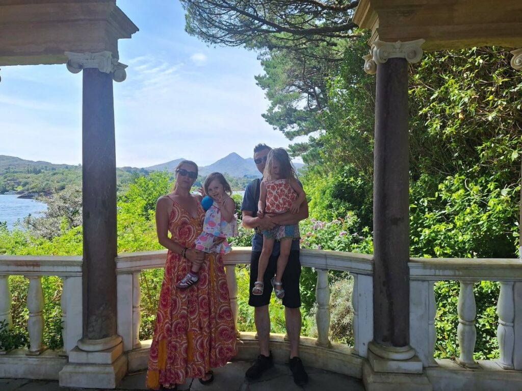 family garnish island cork