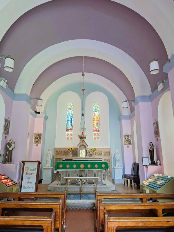 inside of st finbars oratory