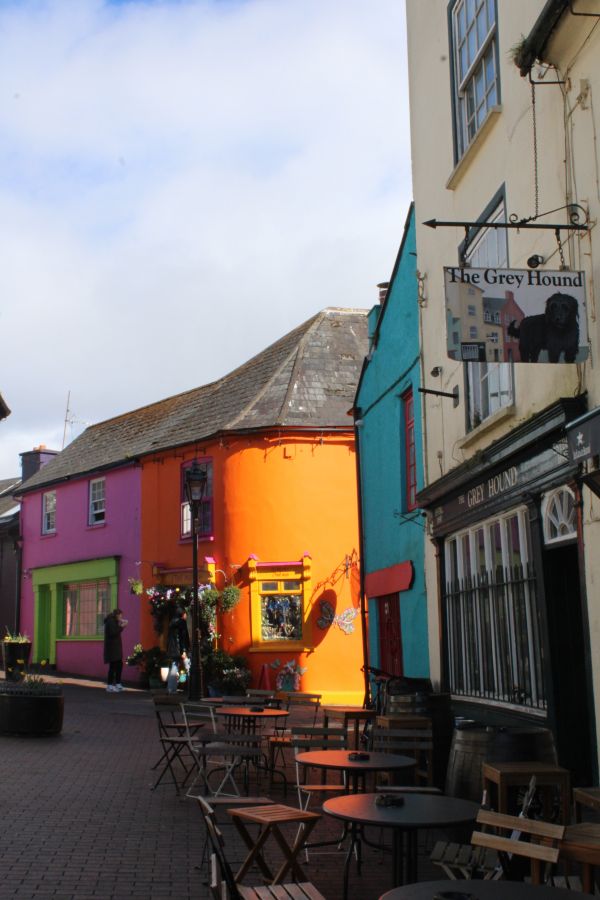 kinsale side street colorful