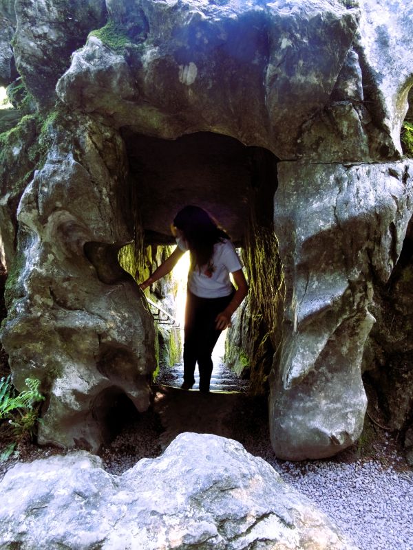 lady wishing steps blarney castle