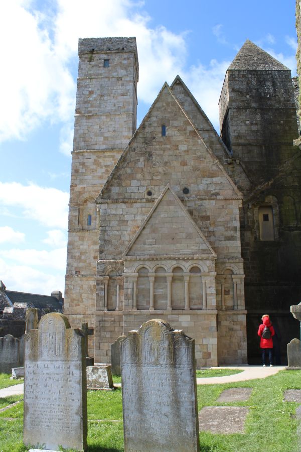 graves rock of cashel