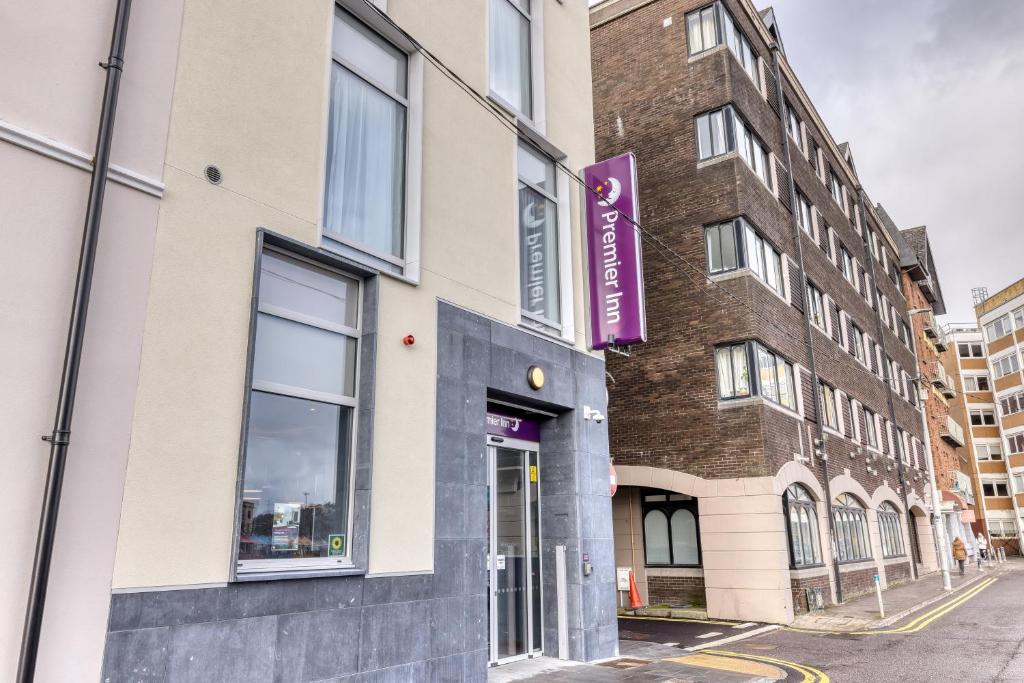 premier inn cork exterior