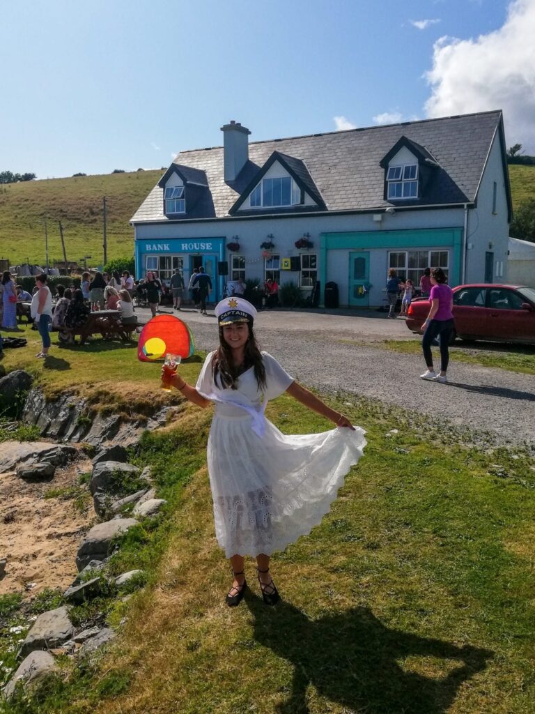 lady bank house bar whiddy island