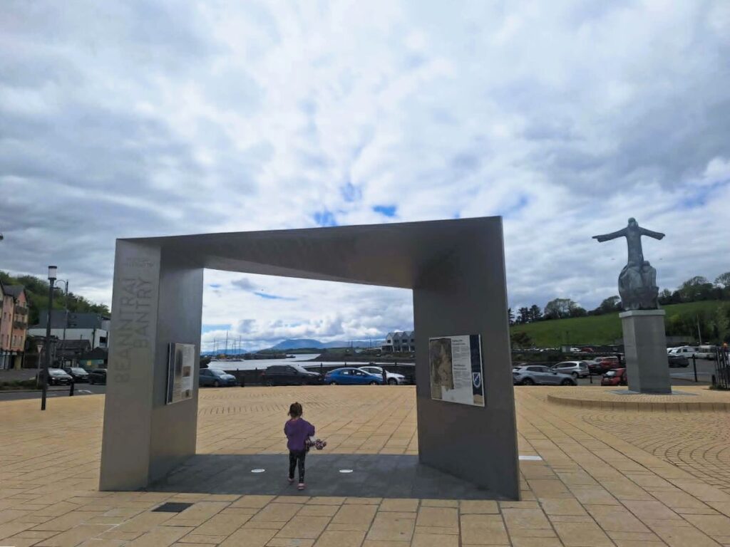 wolfe tone statue bantry