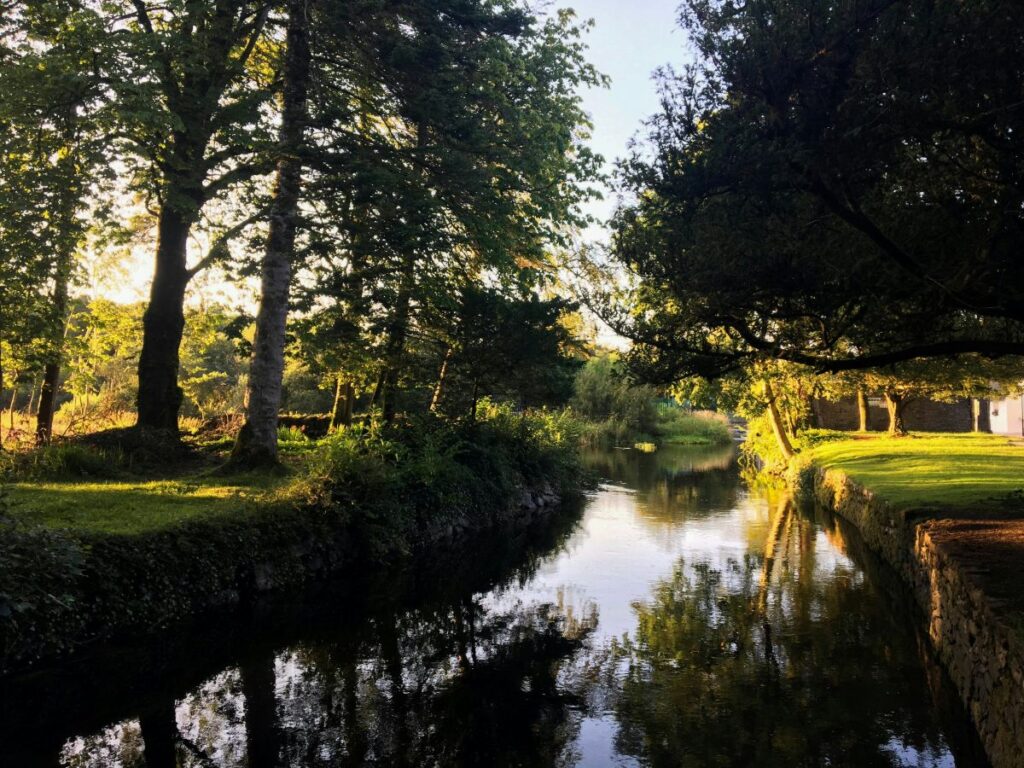 river scene cong mayo